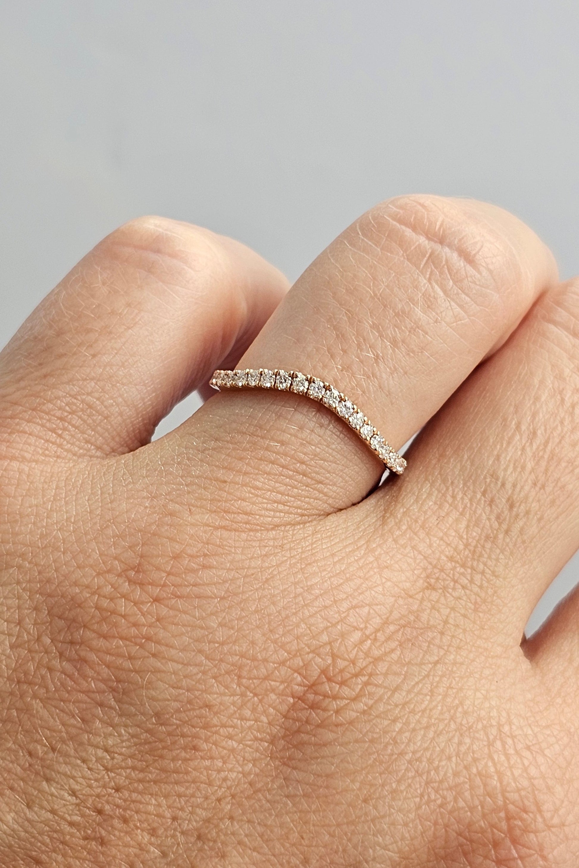 high-curve-diamond-set-band