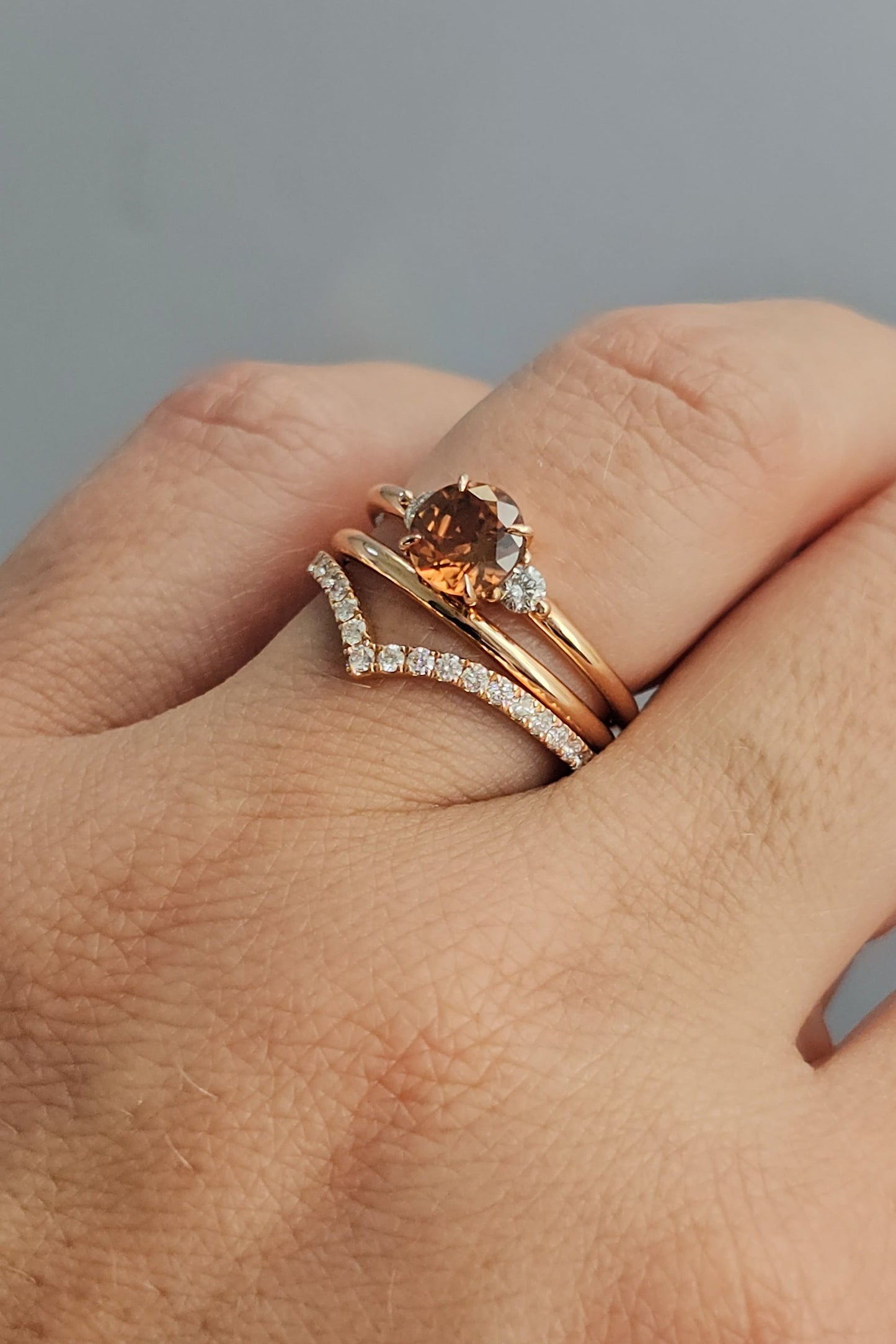 High-peak-diamond-set-band