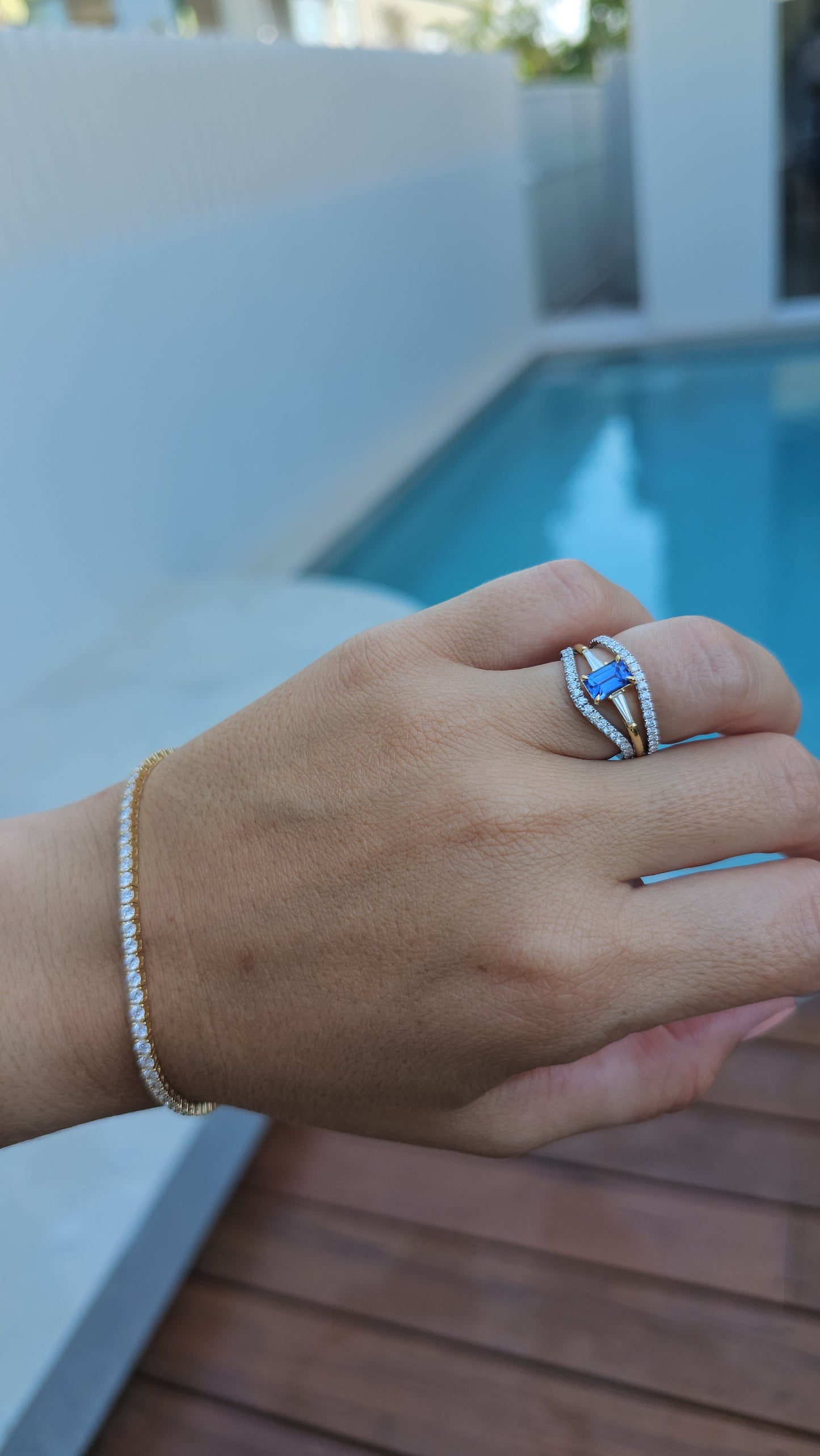 blue-sapphire-engagement-ring