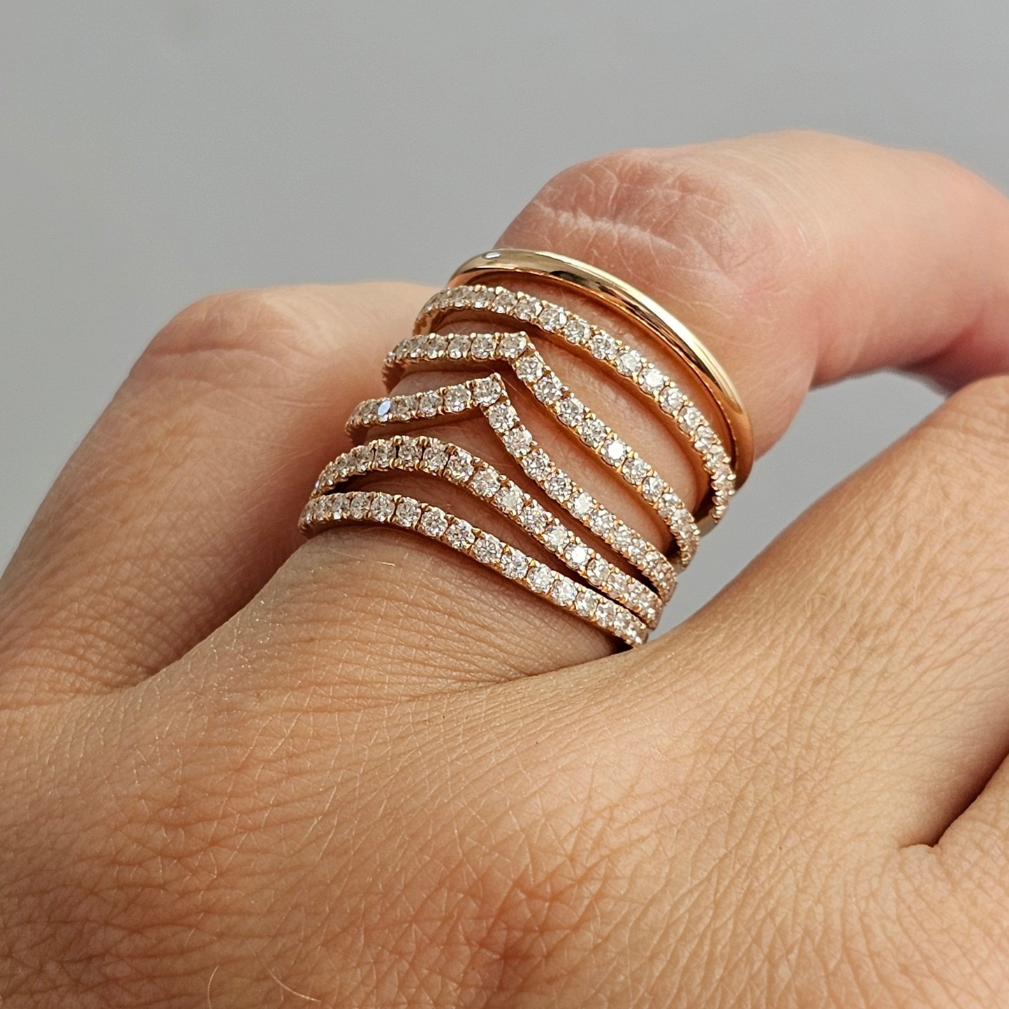 Low Peak Diamond Set Stackable Band