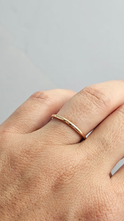 Plain Half Round Stackable Band
