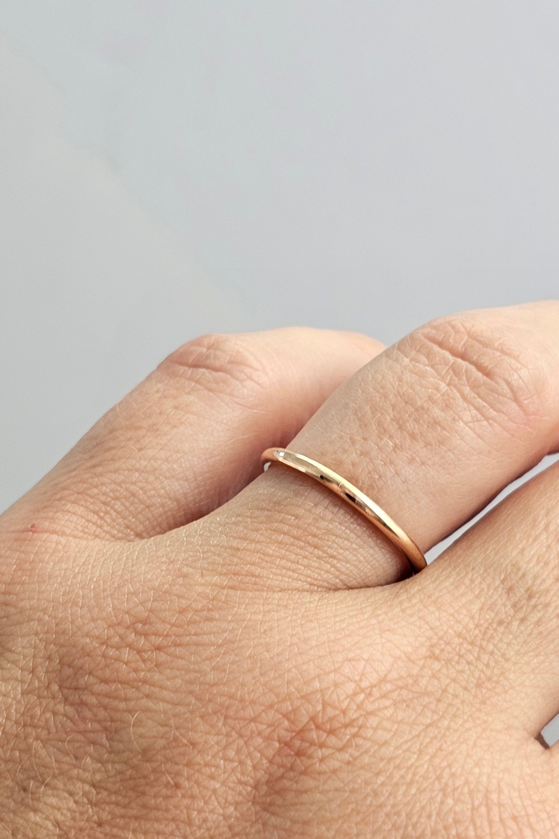 Plain-half-round-gold-band