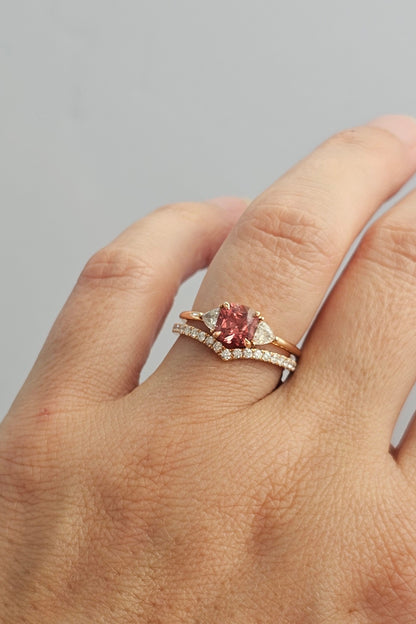 Low-peak-diamond-set-band